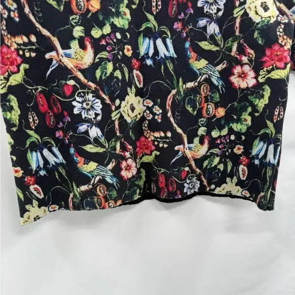 Few Moda Floral Cropped Short Sleeve Textured Knit Top in Black Multi | Large - Picture 6 of 7